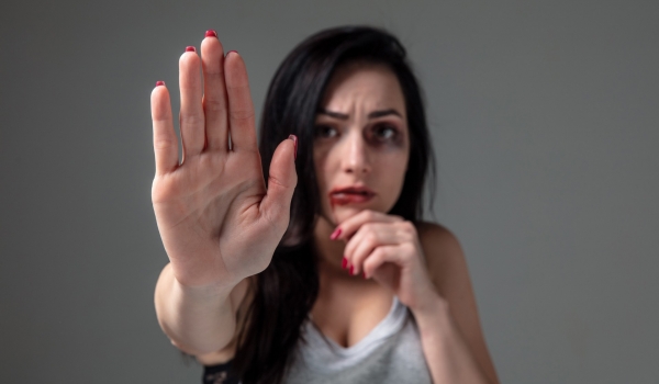 EPIDEMIA DO ÓDIO CONTRA MULHERES EM GOIÁS: DE QUEM É A CULPA?