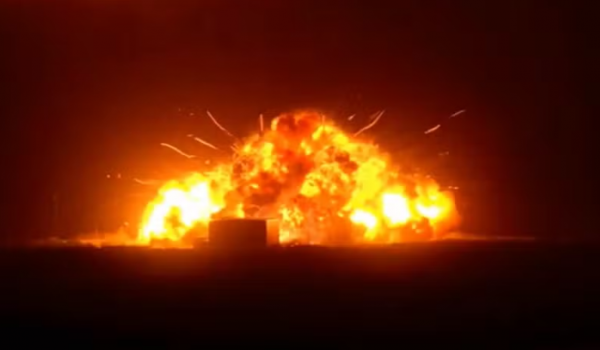 Nave explode durante teste da Blue Origin nos Estados Unidos; assista