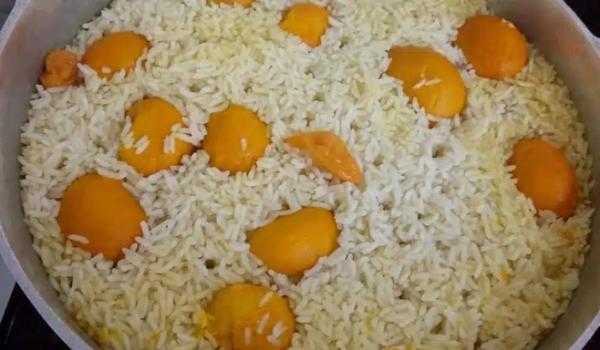 Norte-americanos elegem novamente o arroz com o pequi como a 2ª pior comida do Brasil