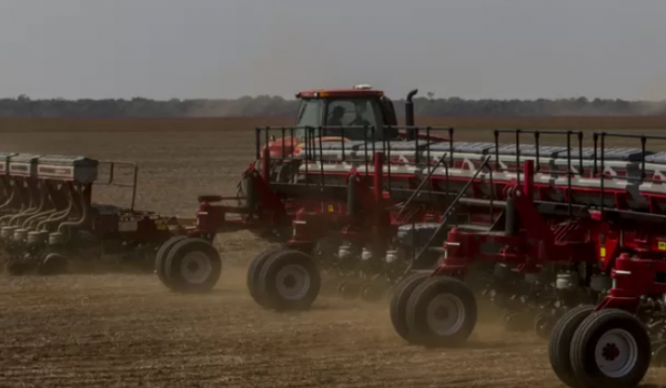 O AGRO INTERIORANO E A GERAÇÃO DE EMPREGOS: UM PILAR PARA A ECONOMIA LOCAL