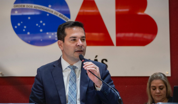 OAB-GO reage com força e desagrava advogados após abusos de delegado da Polícia Civil