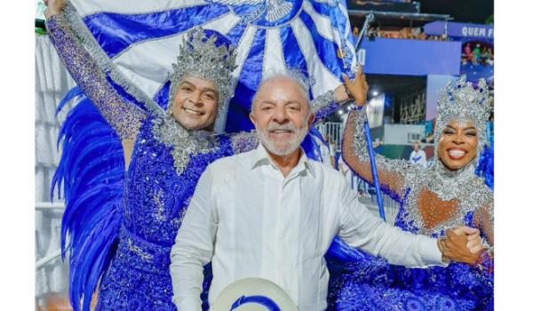 A INCOERÊNCIA POLÍTICA EM RITMO DE SAMBA E RODEIO