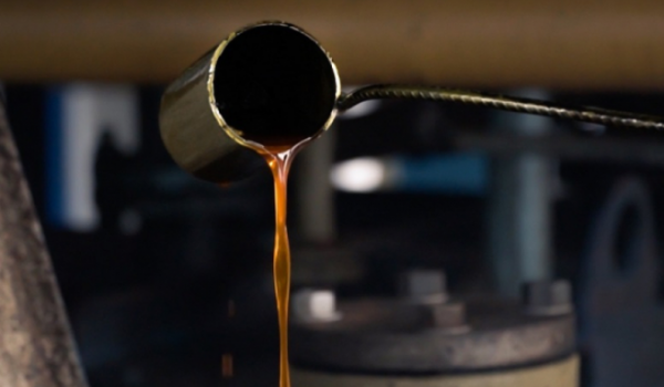 Petrobras reajusta diesel em R$ 0,38 para distribuidoras