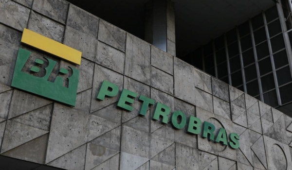 Petrobras reduz 11% no preço do gás natural para distribuidoras a partir de fevereiro