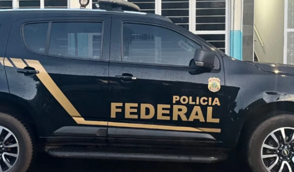 PF abre concurso com mais de mil vagas e salários de até R$ 26,8 mil
