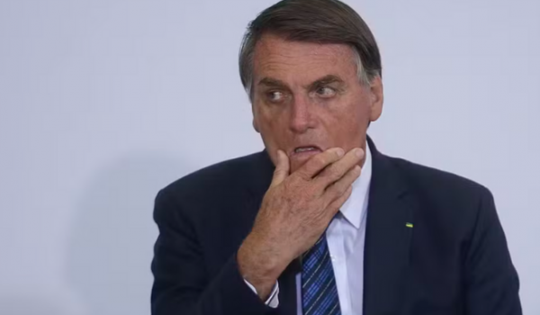 PF indicia Bolsonaro por falsificação de certificado de vacinação