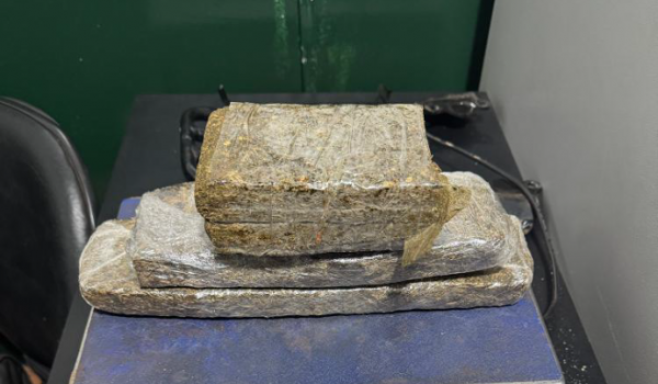 PM apreende mais de 1,5 kg de maconha no Jardim América Prolongamento, em Rio Verde