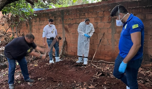 Polícia Civil encontra corpo esquartejado em quintal de residência em Rio Verde