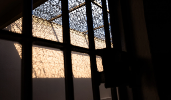 MP investiga ex-diretor de unidade prisional por suposto uso de internos em serviços particulares em Rio Verde