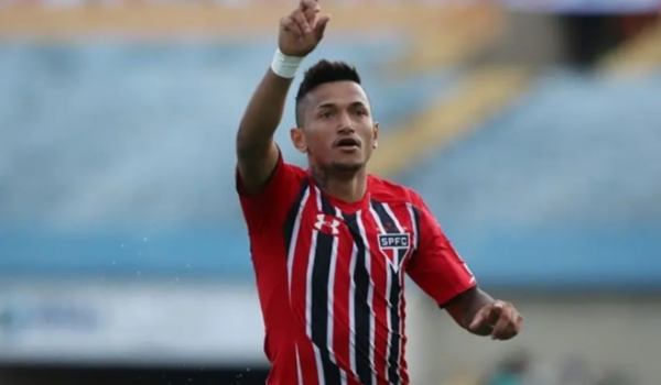 Rio Verde anuncia Rogério, o 