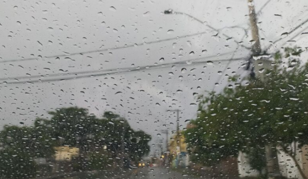 Rio Verde pode ter chuva, raios e ventos de até 60 km/h neste sábado (20)