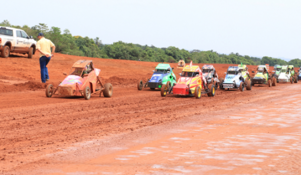 Fim de semana de velocidade: Autódromo de Rio Verde recebe Kartcross e Fuscacross com entrada gratuita