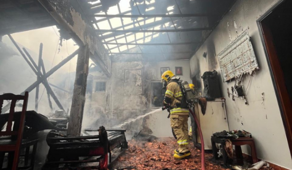 Rompimento de mangueira de gás resulta em incêndio em residência no bairro Primavera, em Rio Verde