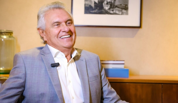 Caiado segue estável e deve passar por procedimento cardíaco nesta segunda