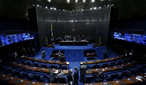 Senado aprova PEC Emergencial do auxílio emergencial em 1º turno