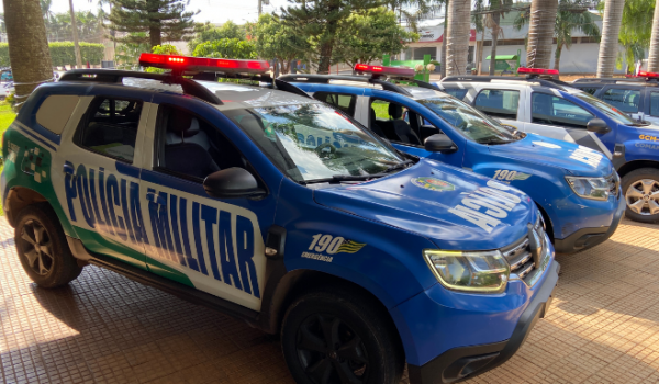 Homem é preso após agredir mulher com pedaço de pau e ameaçá-la com punhal