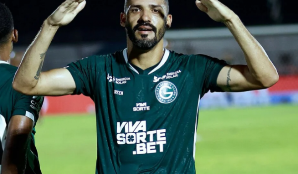 Goiás vence Botafogo-SP fora de casa e sobe para 5ª posição na tabela