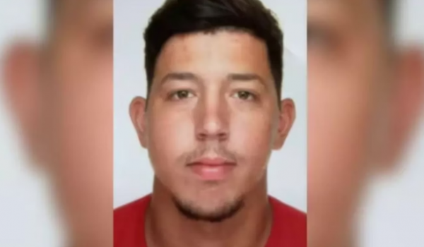 IML entrega corpo errado e família de jovem morto em acidente aguarda exumação