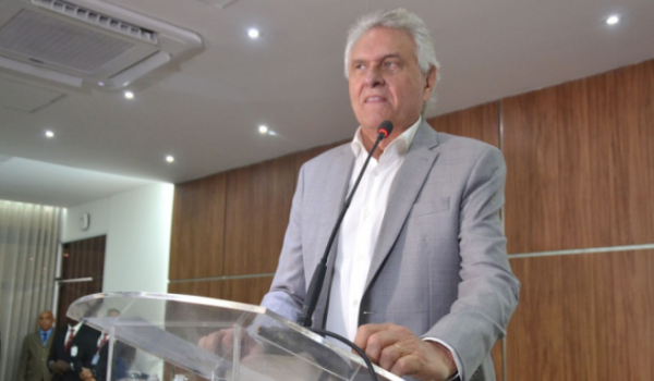 Caiado critica desordem institucional e lança plano presidencial