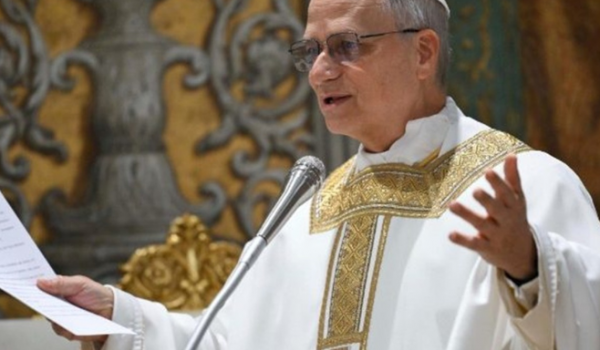 Novo Papa, velho amor pelas quadras: Leão XIV inicia seu pontificado com espírito missionário e paixão pelo tênis
