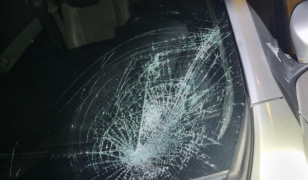 Ciclista sem freios é atropelado em rotatória após trafegar na contramão