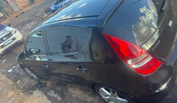 Polícia é ofendida durante ocorrência e conduz envolvidos à delegacia