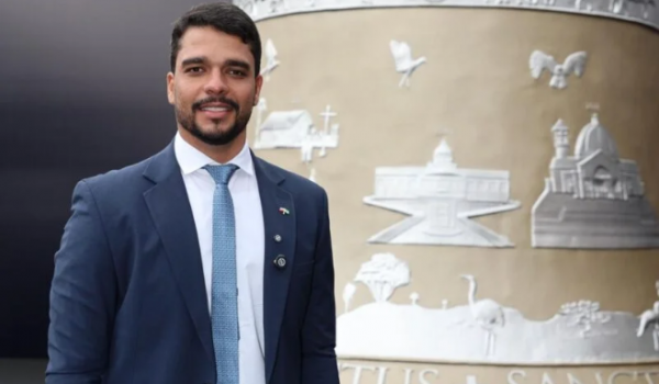 Trindade se prepara para duas grandes romarias e a chegada do maior sino do mundo