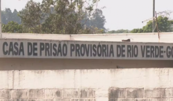 Mais de 100 detentos testam positivo para Covid-19 em presídio de Rio Verde