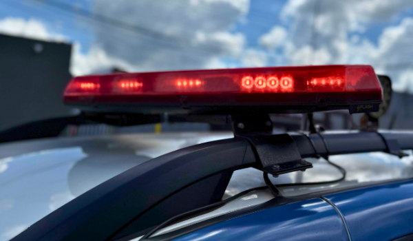 Três pessoas são detidas por exploração sexual de adolescente em Rio Verde; a jovem foi encontrada trancada em quarto