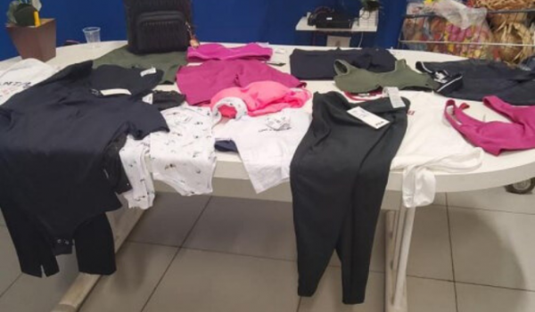 Mulher é presa com 17 peças de roupa furtadas em loja de Rio Verde