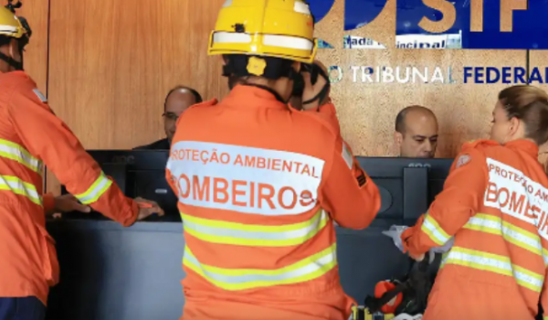 Sala do STF afetada por princípio de incêndio é vistoriada pelo Corpo de Bombeiros