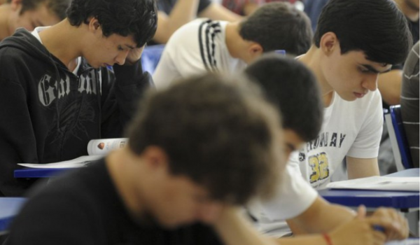 Conselho da Educação aprova novas diretrizes para o ensino médio