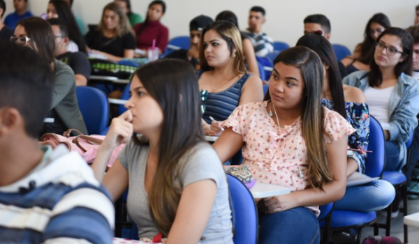 A IMPORTÂNCIA DE UMA UNIVERSIDADE FEDERAL EM RIO VERDE PARA O DESENVOLVIMENTO REGIONAL