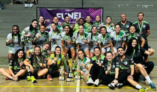 Resenhas estreia com vitória na Taça Brasil de Futsal feminino