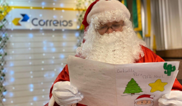 Papai Noel dos Correios realiza 100% dos pedidos e entrega mais de 370 mil sonhos em 2024