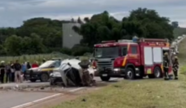 Acidente envolve quatro veículos e deixa seis feridos na BR-060 