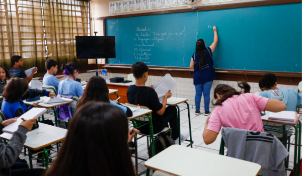 Quatro milhões de jovens no Brasil ainda têm dificuldades de aprendizagem após pandemia