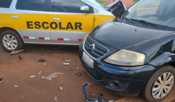 Colisão em avenida movimentada de Rio Verde envolve motorista com CNH vencida, segundo a PM