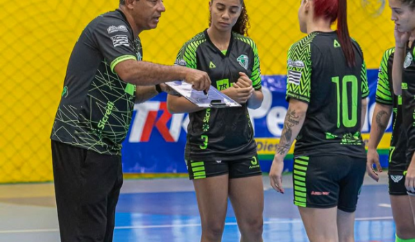 Resenhas entra em quadra nesse final de semana pela Liga Feminina de Futsal