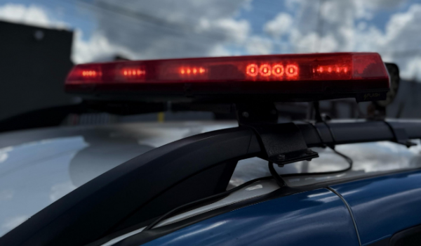 Sob efeito de drogas, homem mantém mulher trancada e é contido pela Polícia Militar em Rio Verde