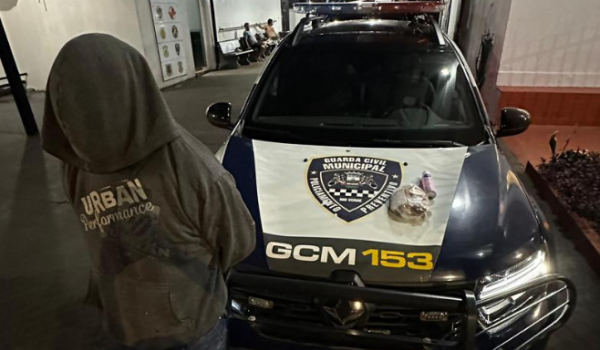 Homem é preso pela GCM após tentar furtar carne e desodorante em comércio