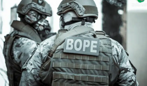 Assaltante de banco morre em confronto com a CPE e Bope é acionado para detonar explosivos em Goiânia