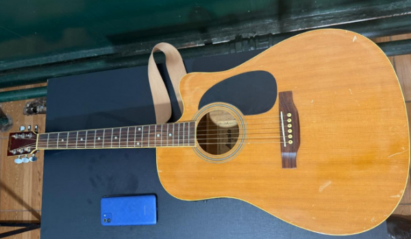 Violão anunciado em marketplace leva GCM a prender suspeito por receptação em Rio Verde