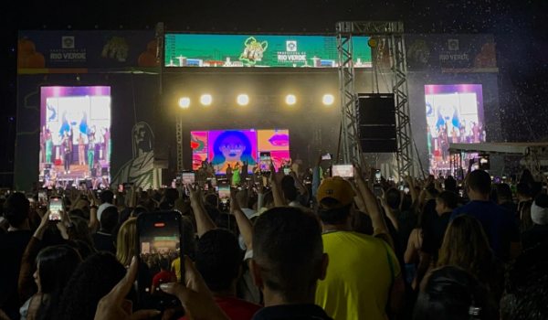 Festa dos 178 anos de Rio Verde reúne mais de 40 mil pessoas no Parque Zilda Arns