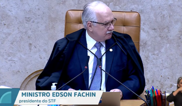 Começa no STF sessão que pode decidir se Moraes será investigado