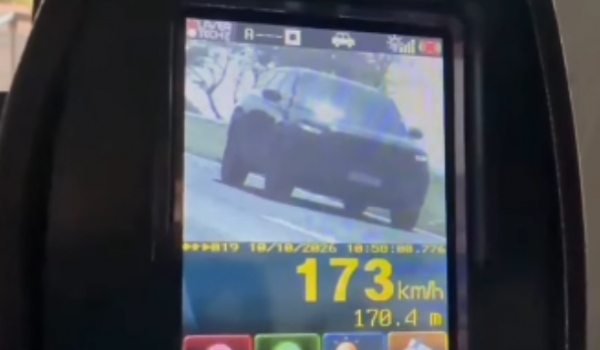 PRF flagra veículo a 173 km/h na BR-060, em Rio Verde, durante feriadão