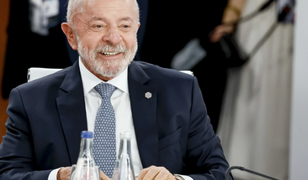 Lula é reeleito presidente do Brasil e conquista quarto mandato
