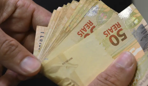 Seguro-desemprego tem reajuste e valor máximo sobe para R$ 2,5 mil