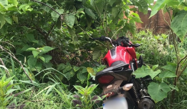 Polícia Civil prende trio por roubo e recupera motocicleta em Cachoeira Alta
