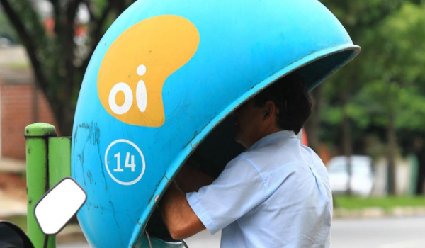 Orelhões têm data para sair de cena e devem desaparecer das ruas até 2028